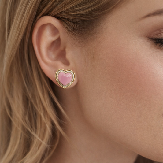 Natural Queen Conch pearl stud earrings