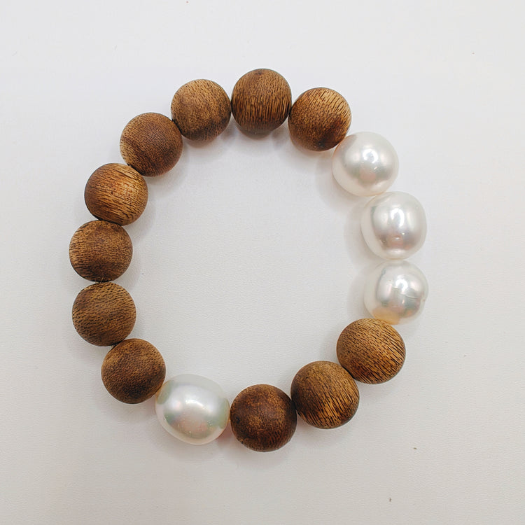 South Sea Pearl and Sandalwood Bracelet