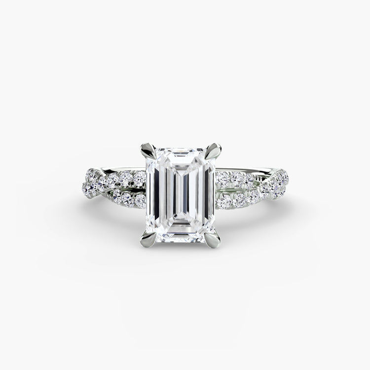 The Twisted Pavé Solitaire